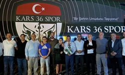 Kars36 Spor’a yeni takım otobüsü