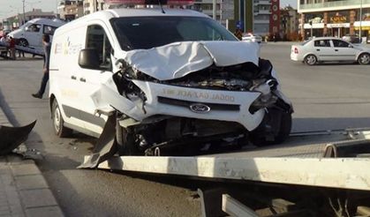 Denizli’de trafik kazası: 14 yaralı