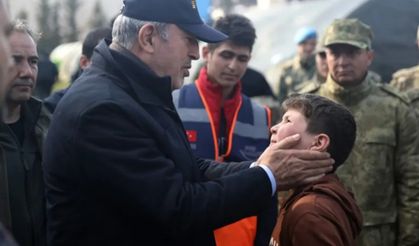 Depremzedelerin 'Tekirdağ' korkusuna Bakan Akar'dan cevap: Aklınızın ucuna bile getirmeyin