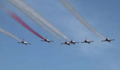 SOLOTÜRK ve Türk Yıldızları Samsun semalarında