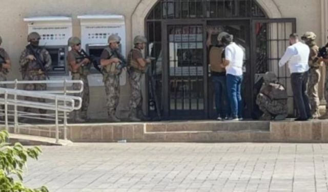 Son dakika! Antalya'daki rehine krizi sona erdi! Banka müdürü kurtarıldı, saldırgan gözaltında