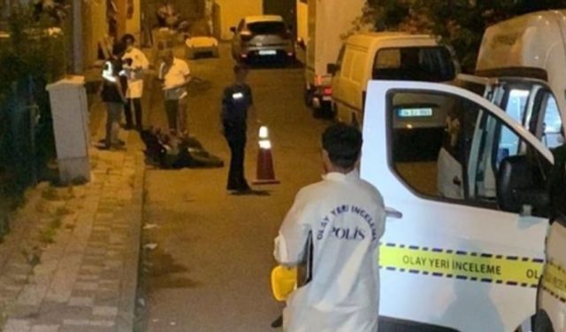 Ümraniye'de uyuşturucu satıcılarına silahlı saldırı: 1 ölü, 1 ağır yaralı