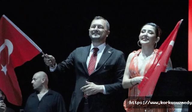 Melek Mosso konseri sonrası Süleymanpaşa Belediye Başkanı Cüneyt Yüksel istifa etti
