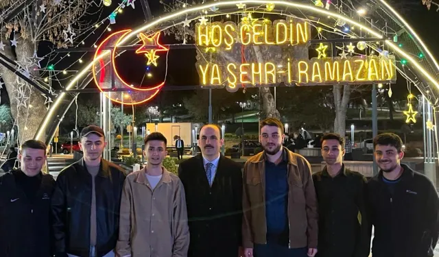 Başkan Altay Konyalıların ramazan coşkusuna ortak oldu