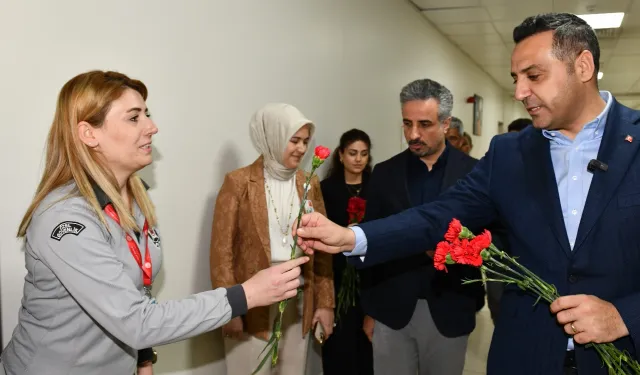 Başkan Yıldız’dan sağlık çalışanlarına tıp bayramı sürprizi