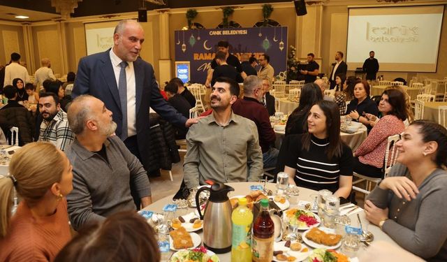 Başkan Sandıkçı sağlık çalışanlarını unutmadı