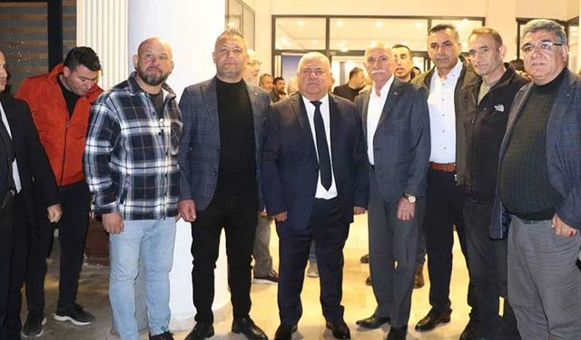 DESOB geleneksel iftar yemeğinde esnaf ve protokolü bir araya getirdi