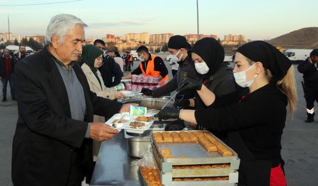 Fethi Yaşar'dan kardeşlik iftarı