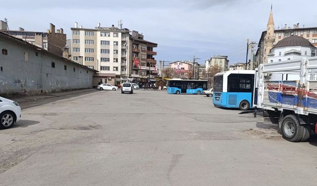 Sivas'ta geleneksel bayram pazarı tekrar kuruluyor