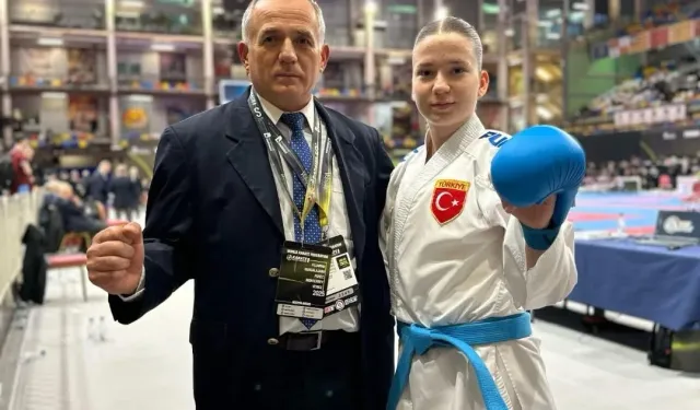 Bursalı karateci Nisanur Çakır'dan gümüş madalya