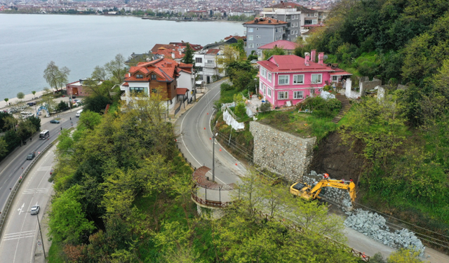 Altınordu’da güvenli yol inşası sürüyor