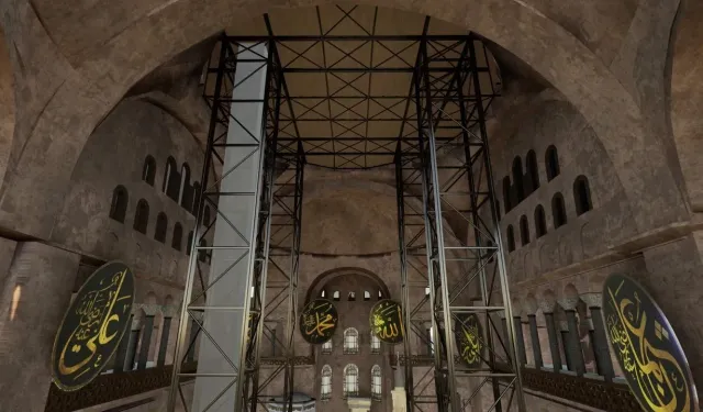 Ayasofya'nın ana kubbesi tarihi restorasyona alınıyor