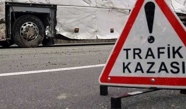 Bakan Yerlikaya duyurdu! Van'da feci kazada 7 kişi  öldü, 12 kişi yaralandı
