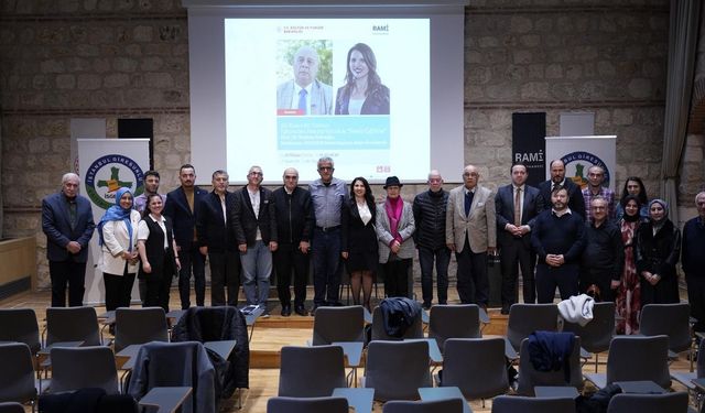 “Bir Konu Bir Uzman” seminerleri Rami Kütüphanesi'nde başladı