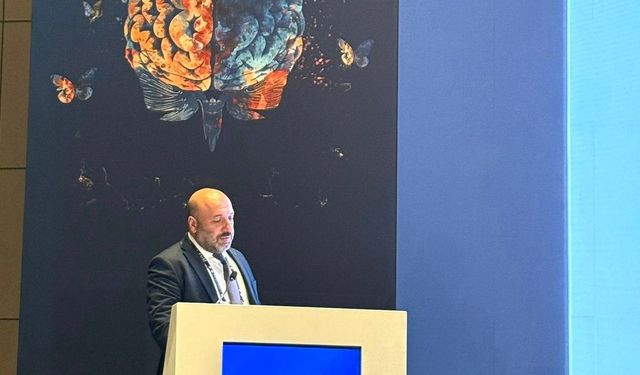 Düzce Üniversitesi Tıp Fakültesi Araştırma Hastanesi Başhekimi Doç. Dr. Tuncer, 38. Bilim Kongresi’nde sunum yaptı
