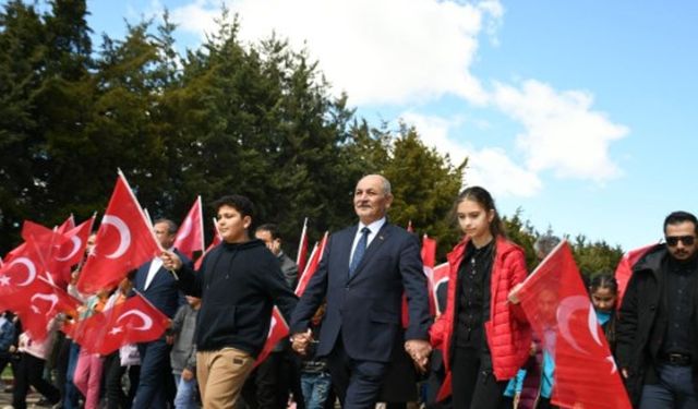 Kalecik Belediye Başkanı Karakoç, gençlerle birlikte Anıtkabir’i ziyaret etti