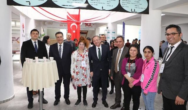 Kars'ta “En Özel Teknoloji Engelsiz STEAM Eğitimi” başladı