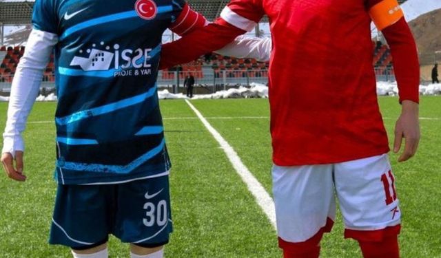 Van'da Aşkan kardeşler final maçında kozlarını paylaşıyor