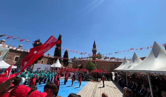 19 Mayıs Bursa'da coşkuyla kutlandı