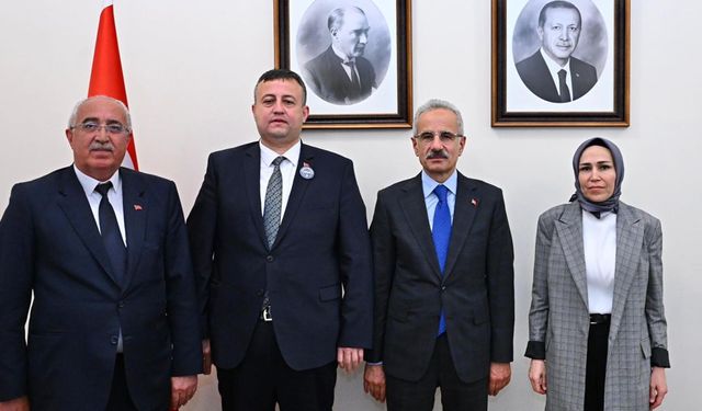 AK Parti Beypazarı İlçe Başkanı Etili'den Bakan Uraloğlu'na ziyaret