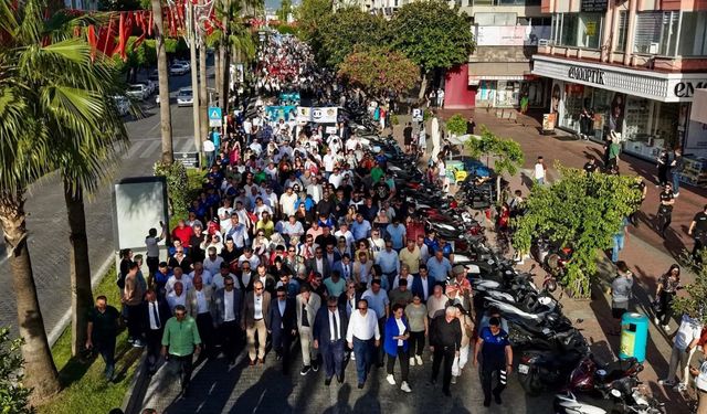 Alanya Uluslararası Kültür Sanat ve Turizm Festivali coşku ile başladı