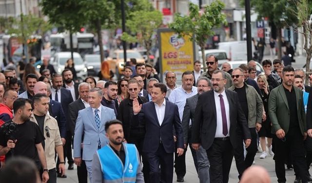 Ali Babacan, “Gençler mutsuz ve umutsuz”