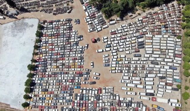 Antalya’da Yediemin Otoparkları araç mezarlığına döndü