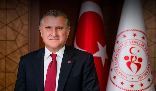 Bakan Bak'tan Hentbol Türkiye Kupası şampiyonlarına tebrik mesajı