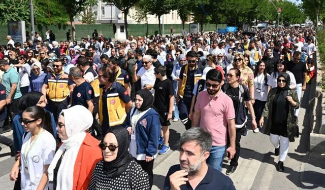 Batman’da sağlık için yürüdüler
