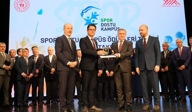 ÇOMÜ, Spor Dostu Kampüs Ödülleri'nde Türkiye’nin en iyi 3 üniversitesi arasına girdi
