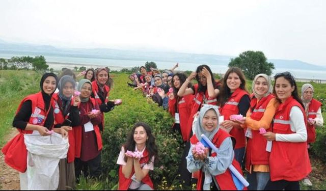Damla Gönüllülük Hareketi, Isparta’da iz bıraktı