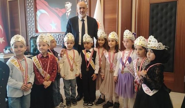 Isparta’da minik Kuran bülbülleri hatim yaptı