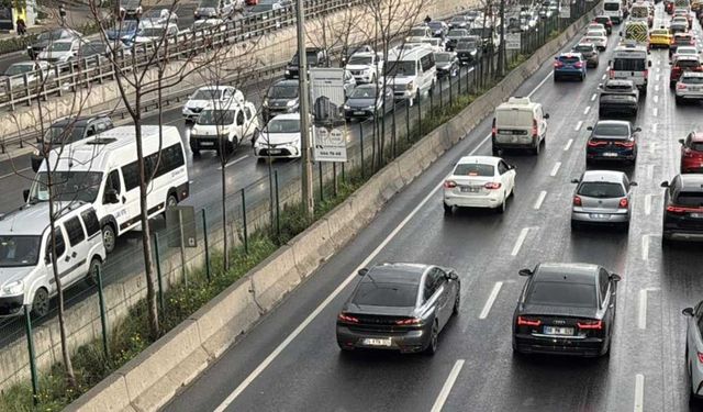İstanbul'da trafiğe Fenerbahçe Beko şampiyonluğu ayarı