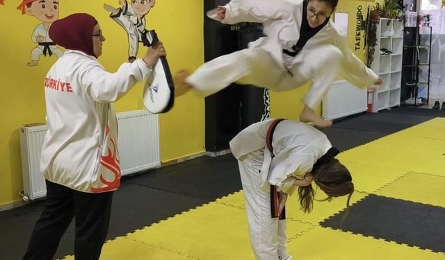 Kars'ta genç kızlardan taekwondo sporuna büyük ilgi...