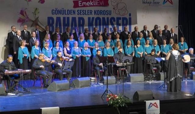 Mersin'de gönülden sesler korosundan ‘Bahar’ ziyafeti