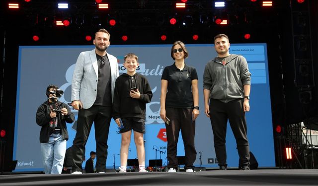 Milli İrade Meydanı’nda bilgiyle şenlik var
