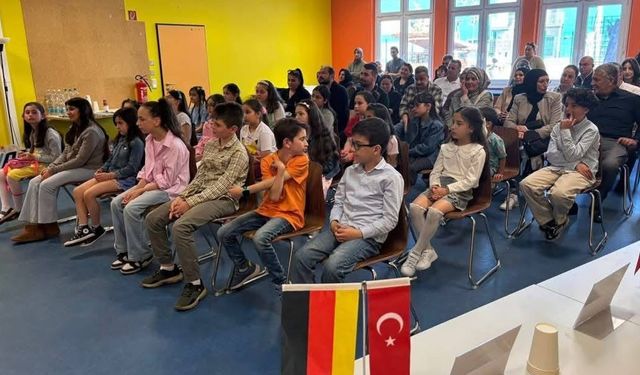 Oberhausen’da İki Dilli Okuma Yarışması finali gerçekleşti