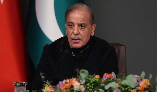 Pakistan Başbakanı Şerif: “Hindistan’a karşı tarihi bir zafer kazandık”