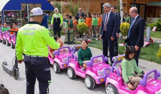 Selçuklu'da Başkan Pekyatırmacı'dan Trafik Eğitim Parkı’na ziyaret