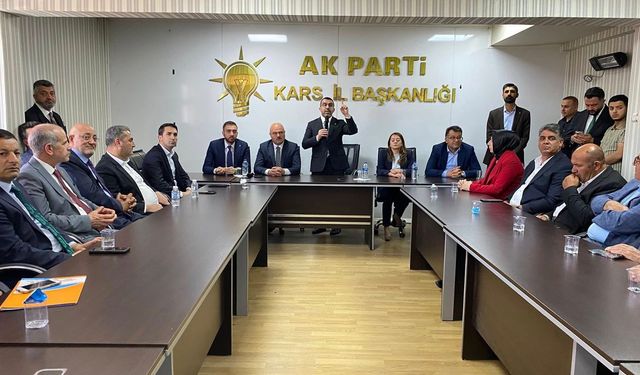 AK Parti Kars İl Başkanlığında bayramlaşma programı düzenlendi