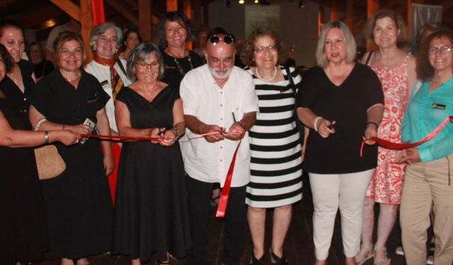 Antik Ege’nin cam seramikle buluştuğu sergi Selçuk’ta açıldı