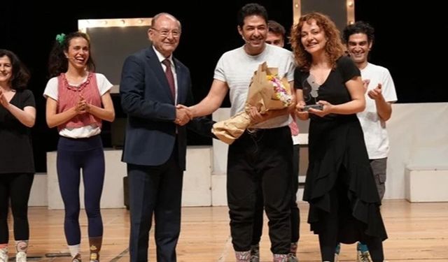 Denizli’de 10 günlük tiyatro şöleni "Deli Bayramı" ile taçlandı