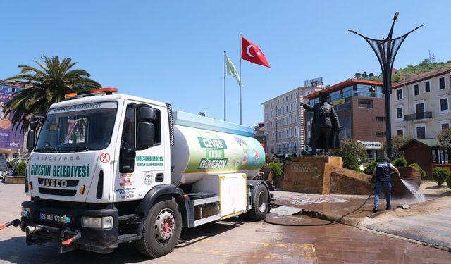 Giresun'un cadde ve sokakları temizleniyor