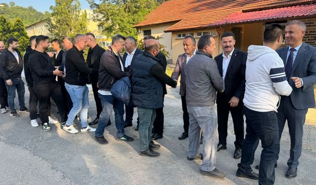 GMİS yönetimi, madenciyle bayramlaştı