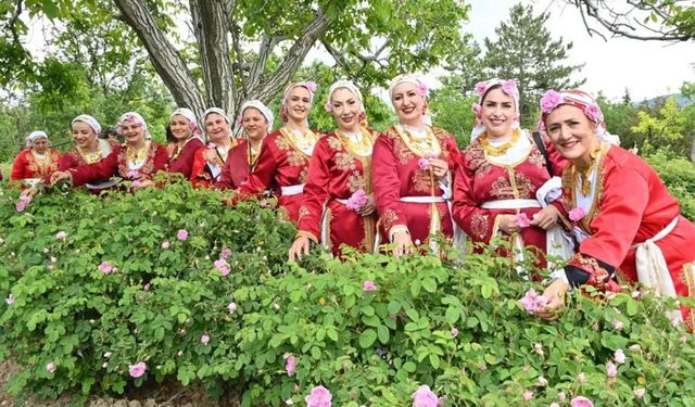 Gülün yolculuğunu bizzat yerinde deneyimlediler