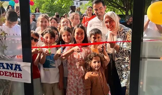 Isparta, gelişimsel oyun atölyesi “elma kurdu” ile tanıştı