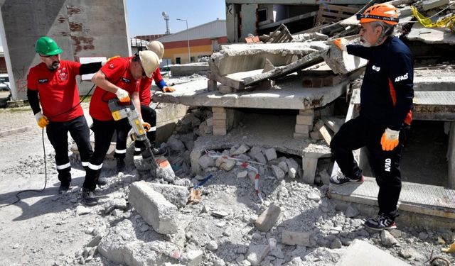 İzmir Bornova'ya 'BAK'acaklar