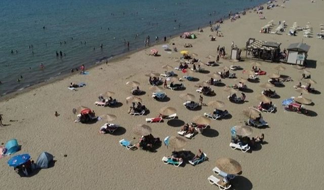 İzmir'de Pamucak Sahili sezona hazır