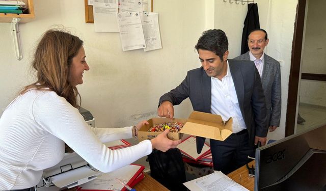 Kaymakam Enis Aslantatar, Kurban Bayramı’nda personelle bayramlaştı