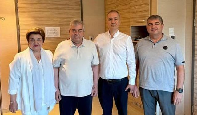 Sabir Rüstemhanlı'dan Övgü: Lütfi Tunç Dünyaca Tanınan Ürolog